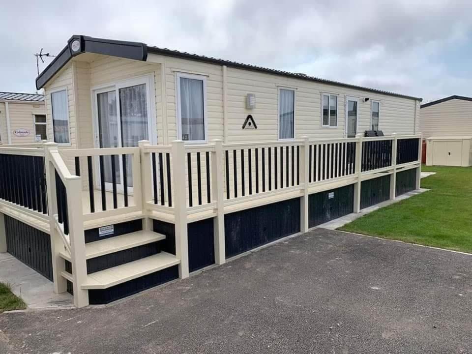 6 Berth Deluxe Caravan Palm Grove 42 Chapel Saint Leonards Bagian luar foto